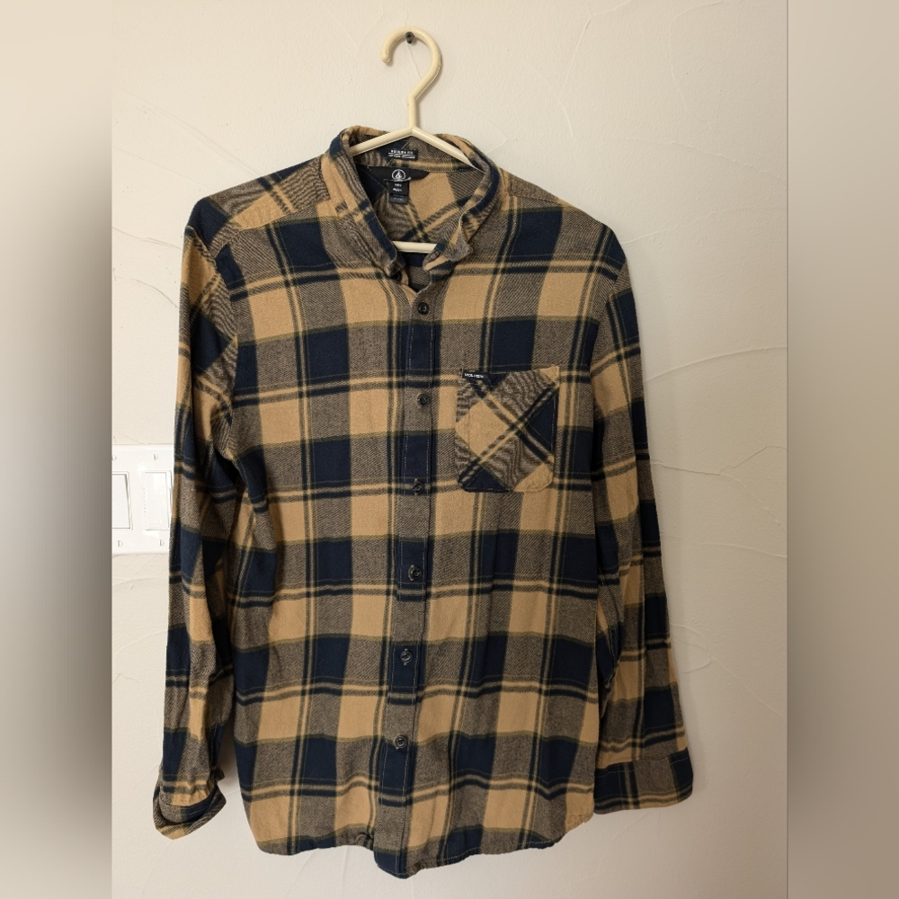 Volcom flannel